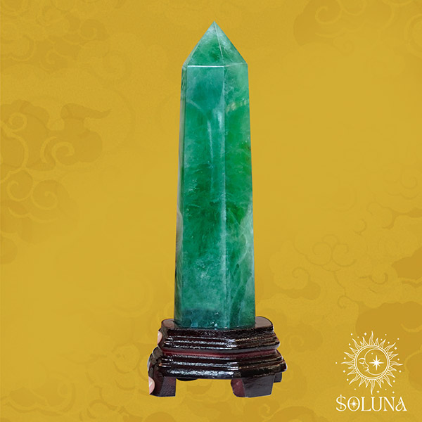 Trụ Đá Thạch Anh Xanh (Green Aventurine), "lá bùa" chiêu may mắn, khai mở cơ hội thăng tiến và cân bằng Luân Xa Tim.